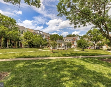 2513 Bronze Stone Place - Photo Thumbnail 45