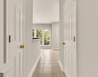 2513 Bronze Stone Place - Photo Thumbnail 17