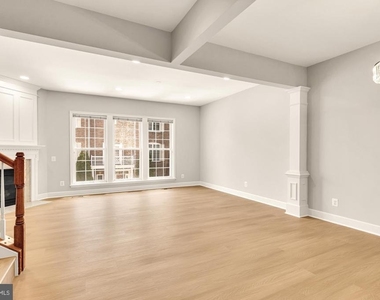 2513 Bronze Stone Place - Photo Thumbnail 13