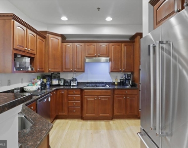 7124 Huntley Creek Place - Photo Thumbnail 7