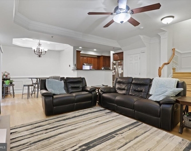 7124 Huntley Creek Place - Photo Thumbnail 5