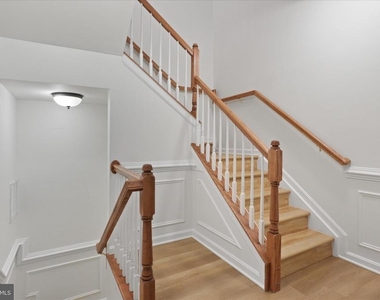 7124 Huntley Creek Place - Photo Thumbnail 16