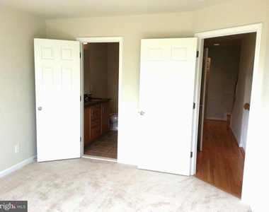 3100 Waterloo Lane - Photo Thumbnail 12