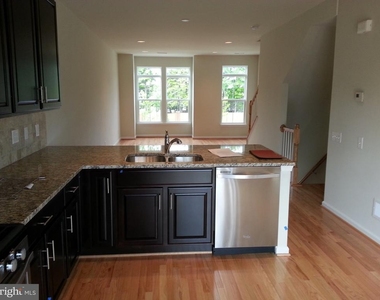 3100 Waterloo Lane - Photo Thumbnail 5