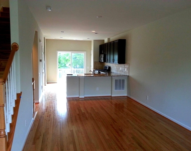 3100 Waterloo Lane - Photo Thumbnail 4