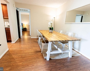 10208 Bushman Drive - Photo Thumbnail 13