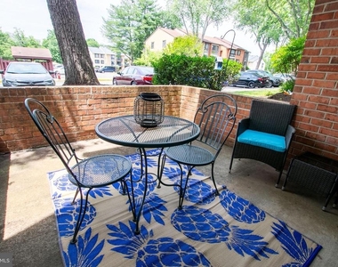 10208 Bushman Drive - Photo Thumbnail 6