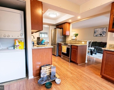 10208 Bushman Drive - Photo Thumbnail 10