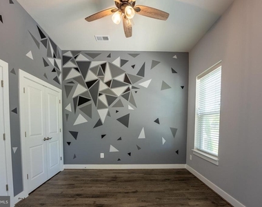 6069 Dreher Court - Photo Thumbnail 10