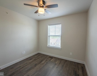 6069 Dreher Court - Photo Thumbnail 11