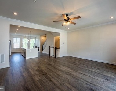 6069 Dreher Court - Photo Thumbnail 6