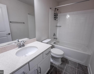 6069 Dreher Court - Photo Thumbnail 14