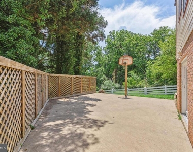 72 Erin Drive - Photo Thumbnail 22