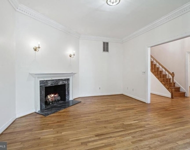 72 Erin Drive - Photo Thumbnail 3