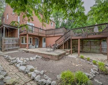 21 W Taylor Run Parkway W - Photo Thumbnail 24