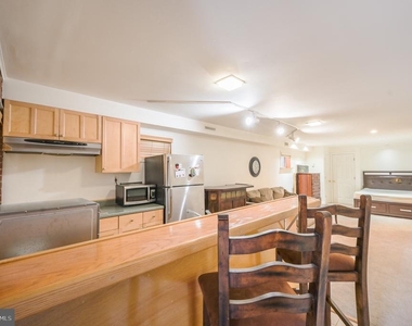 21 W Taylor Run Parkway W - Photo Thumbnail 2