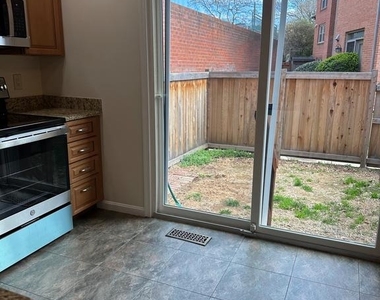529 Colecroft Court - Photo Thumbnail 8