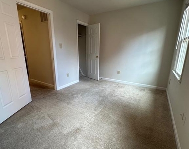 529 Colecroft Court - Photo Thumbnail 13