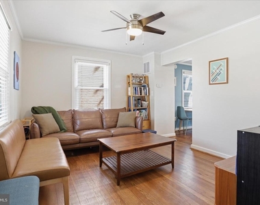 2147 S Oakland Street - Photo Thumbnail 5