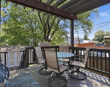2147 S Oakland Street - Photo Thumbnail 19