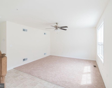 51 Nittany Ct - Photo Thumbnail 6