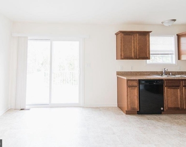 51 Nittany Ct - Photo Thumbnail 5