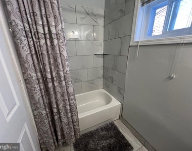 521 S 41st Street - Photo Thumbnail 8
