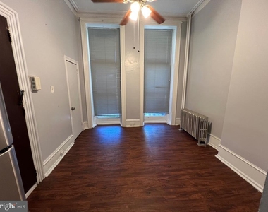 521 S 41st Street - Photo Thumbnail 5