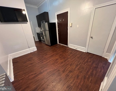 521 S 41st Street - Photo Thumbnail 6