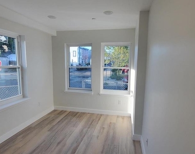 536 W Huntingdon Street - Photo Thumbnail 1