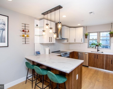 1815 Ingersoll Street - Photo Thumbnail 14