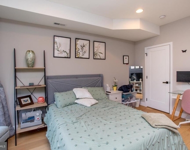 1815 Ingersoll Street - Photo Thumbnail 25