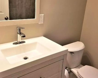 2142 S Broad Street - Photo Thumbnail 5