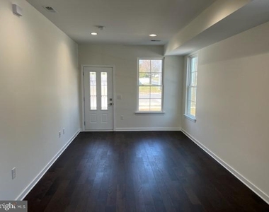13499 Damar Drive - Photo Thumbnail 17