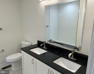 13499 Damar Drive - Photo Thumbnail 5