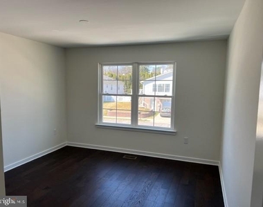 13499 Damar Drive - Photo Thumbnail 2