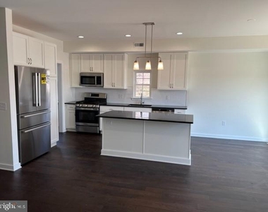 13499 Damar Drive - Photo Thumbnail 16