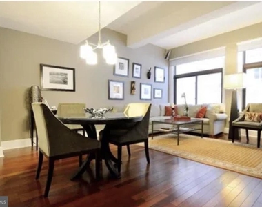 1500 Chestnut Street - Photo Thumbnail 1