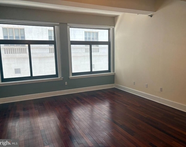1500 Chestnut Street - Photo Thumbnail 18