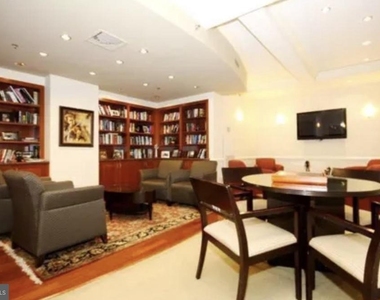 1500 Chestnut Street - Photo Thumbnail 24