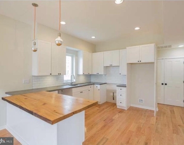 1326 N 5th Street - Photo Thumbnail 5
