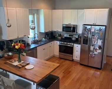 1326 N 5th Street - Photo Thumbnail 4