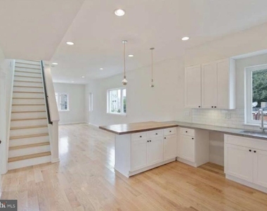 1326 N 5th Street - Photo Thumbnail 6