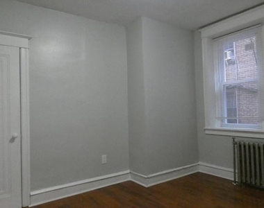 4207 Chester Avenue - Photo Thumbnail 6