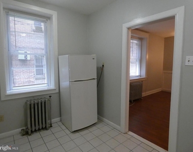 4207 Chester Avenue - Photo Thumbnail 8