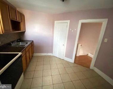 1833 W Rockland Street - Photo Thumbnail 9
