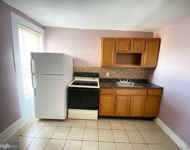 1833 W Rockland Street - Photo Thumbnail 7