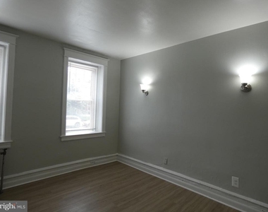 4207 Chester Avenue - Photo Thumbnail 8