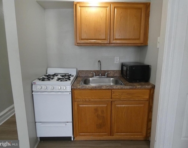 4207 Chester Avenue - Photo Thumbnail 7