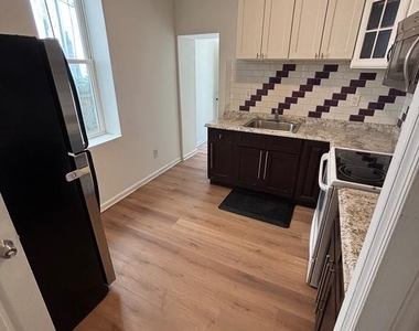 867 N 50th Street - Photo Thumbnail 2